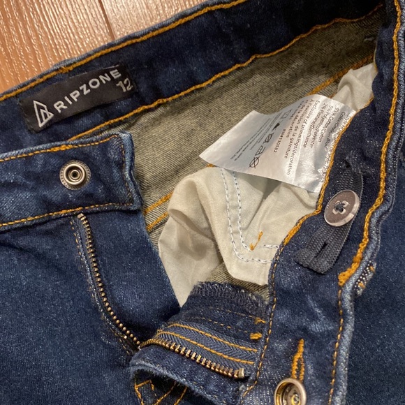 Ripzone Boys Dark blue skinny jeans size 12 - Picture 3 of 4